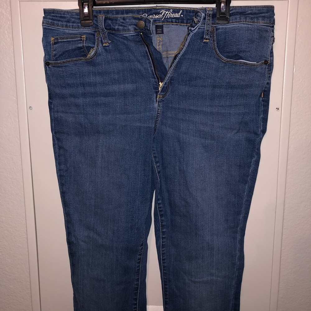 Universal Thread jeans - Picture 2 of 2